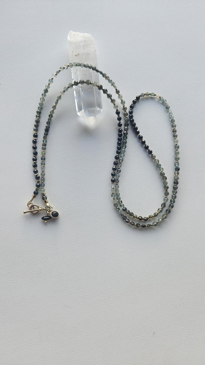 Lange Kette aus Turmalin und Spinell, Ansicht 2