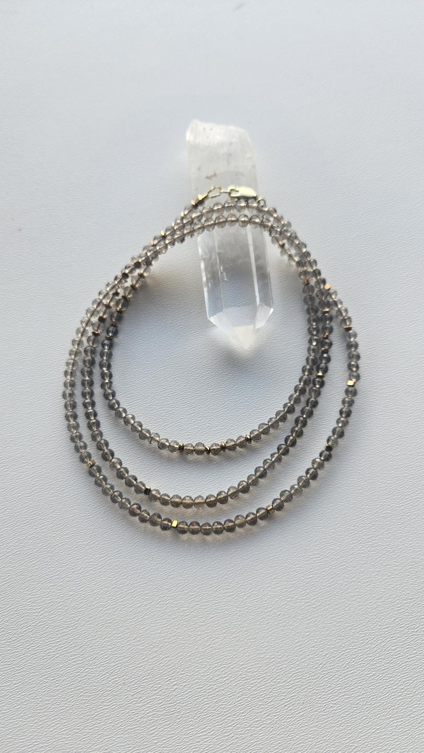 Lange Kette aus Rauchquarz, Ansicht 1